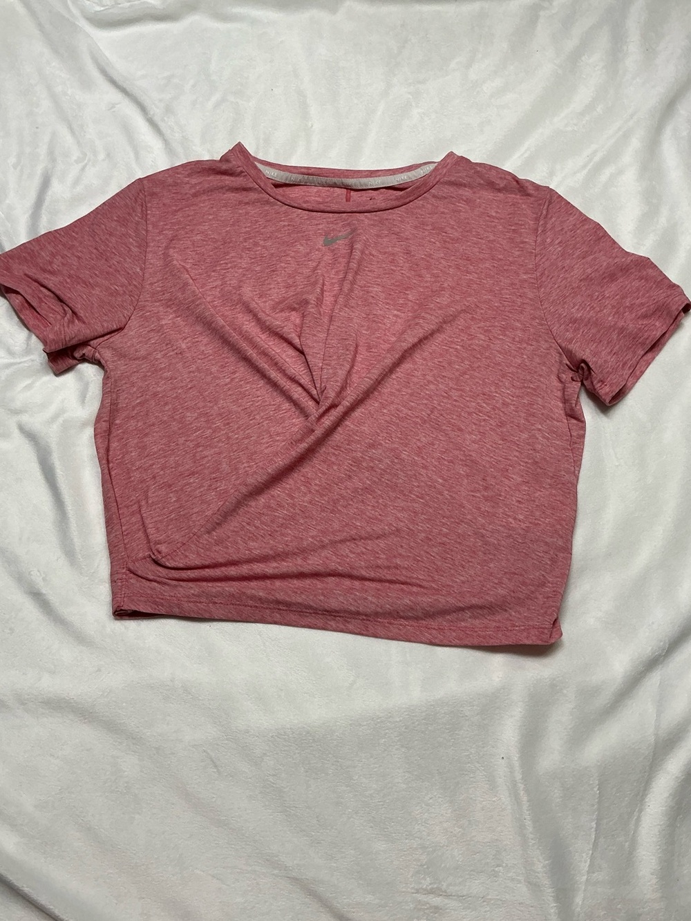 Nike Women’s Dusty Rose Heather Cropped Performance Tee